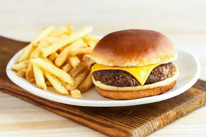 Boomerang Cheeseburger
