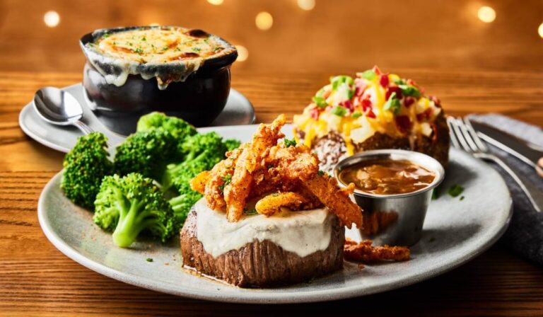 Outback Steakhouse 3 Course Meal Options, Deals, and Tips